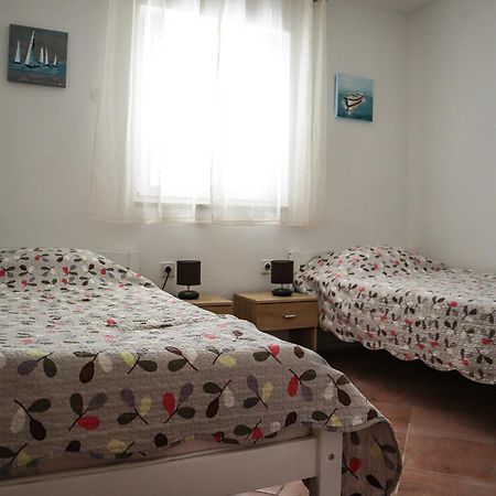 Holiday Home Ante With Beautiful Private Garden Nadin Esterno foto