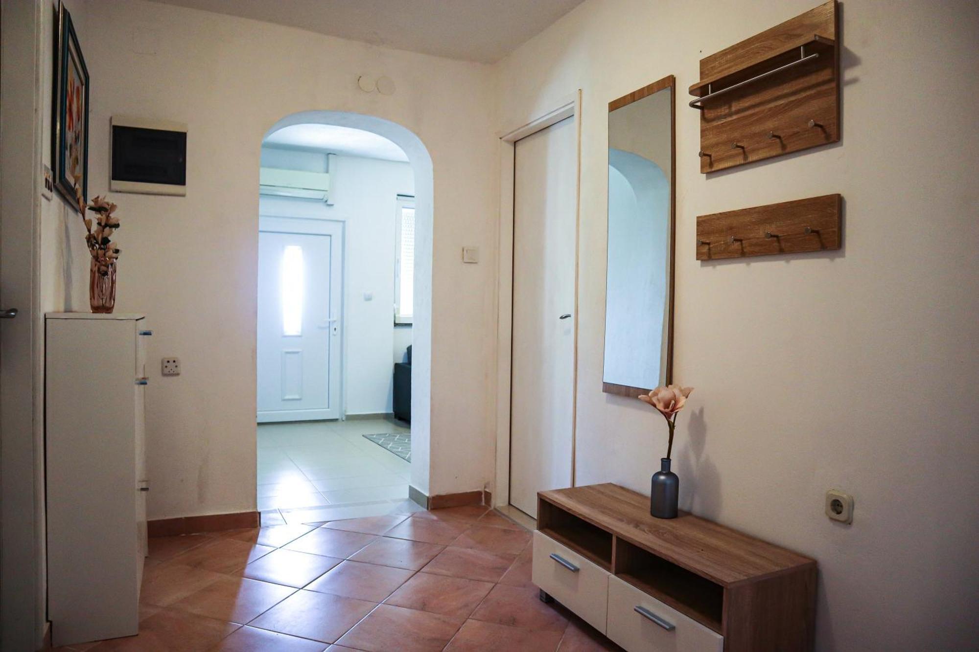 Holiday Home Ante With Beautiful Private Garden Nadin Esterno foto