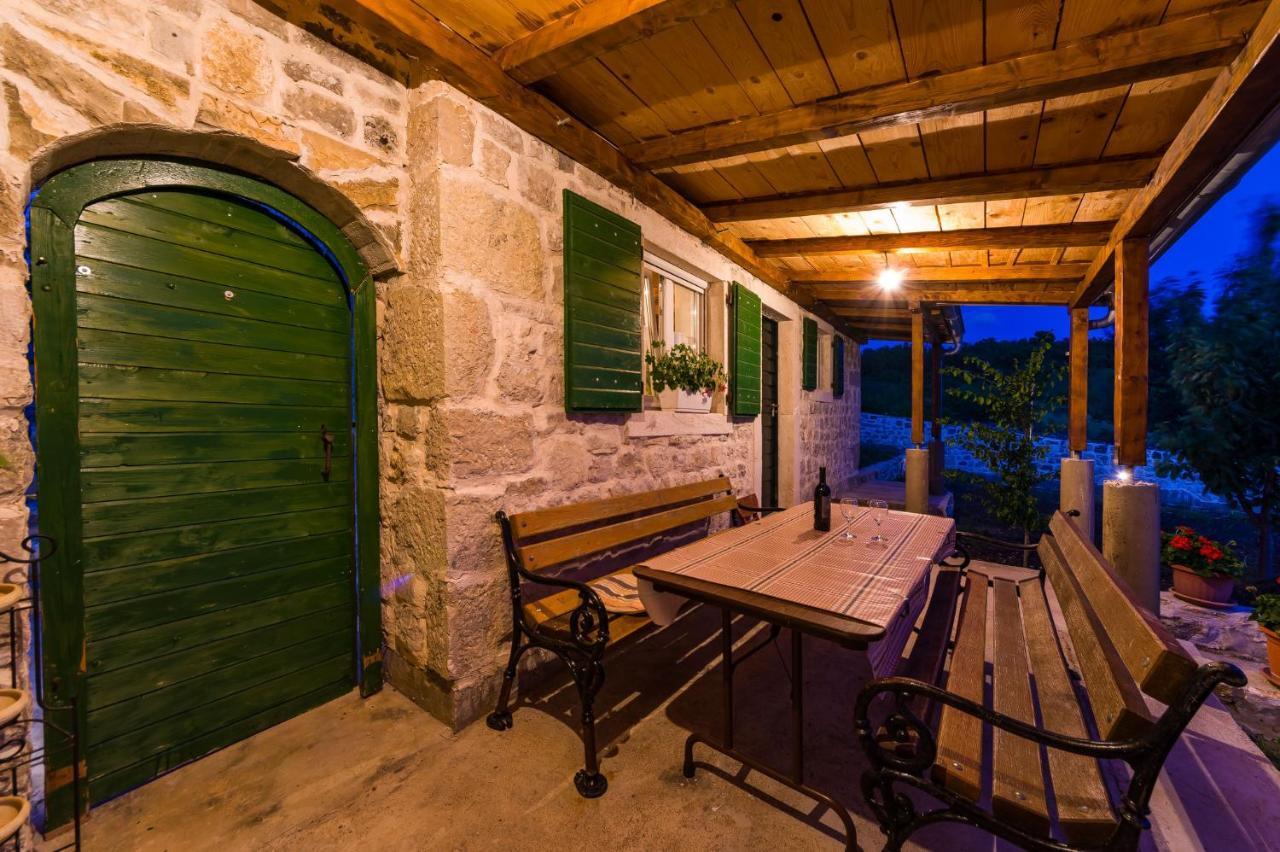 Holiday Home Ante With Beautiful Private Garden Nadin Esterno foto